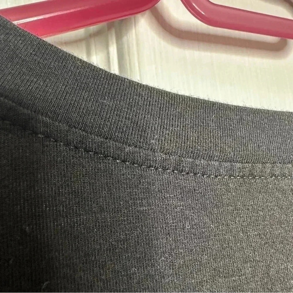 Calvin  Klein V-Neck T-Shirt Black Soft Size Large - Picture 12 of 16